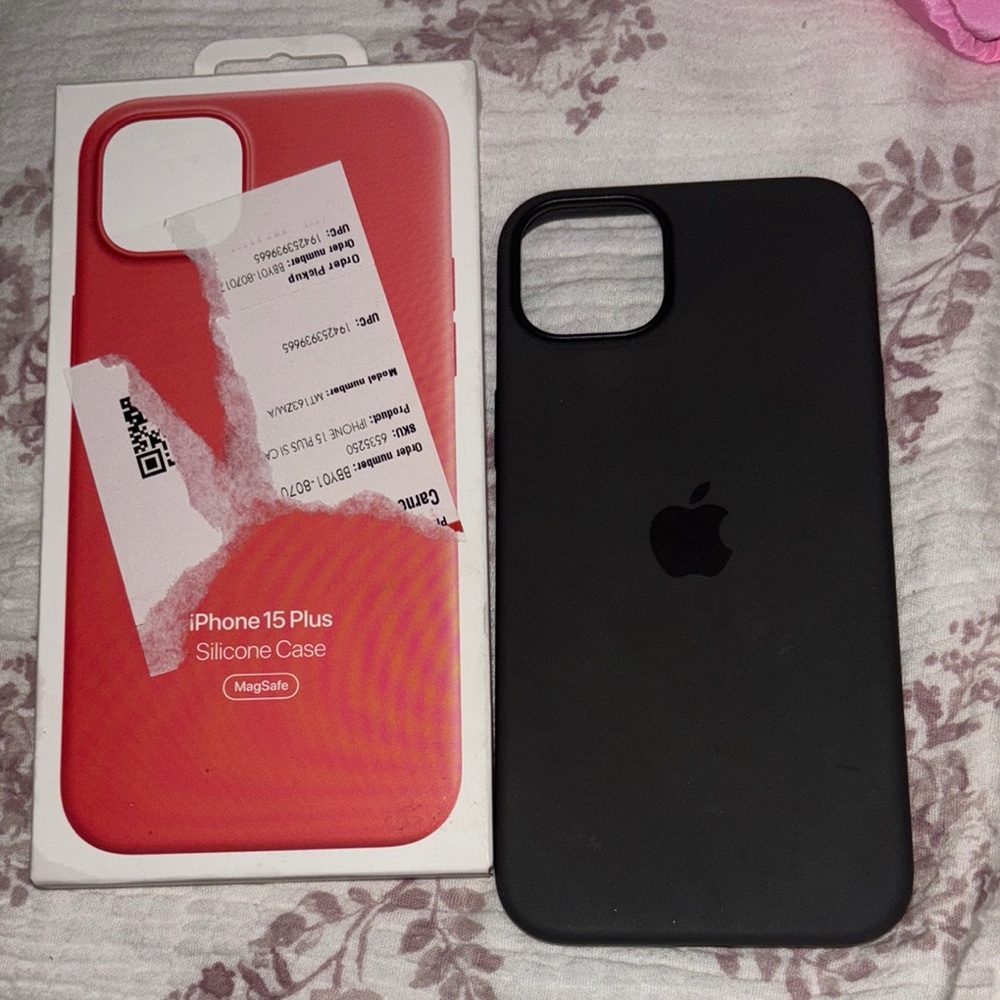 5 Apple iPhone 15 Plus Silicone Case